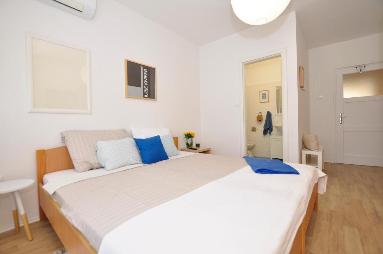 Room & Studio In The Centre Split Exterior foto
