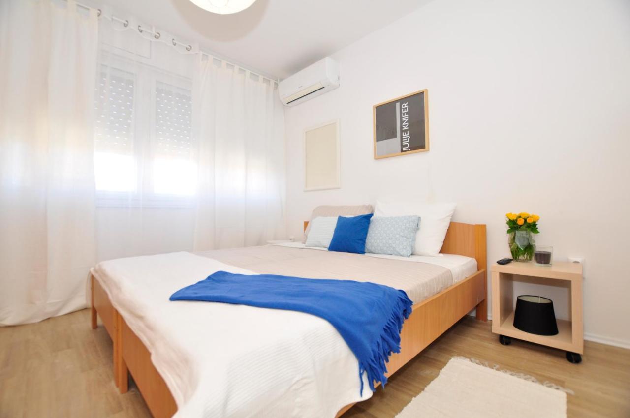 Room & Studio In The Centre Split Exterior foto